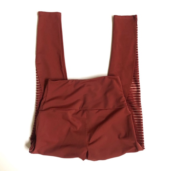 Onzie leggings with mesh inset - Picture 5 of 8